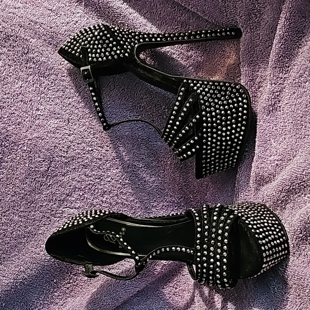 Black Rhinestone Shoe Dazzle Platforms